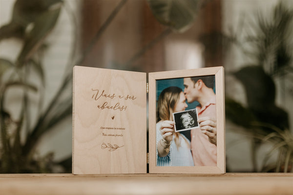 Marco de fotos personalizado libro - ¡Vais a ser...!