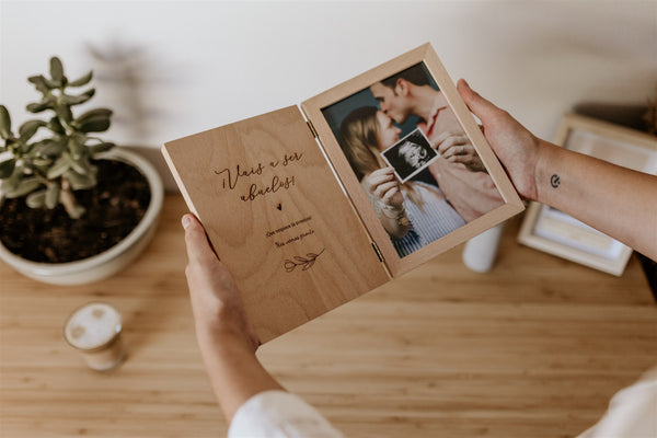 Marco de fotos personalizado libro - ¡Vais a ser...!