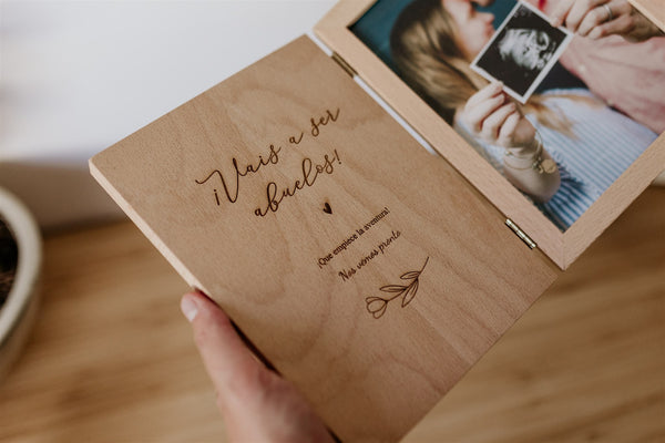 Marco de fotos personalizado libro - ¡Vais a ser...!