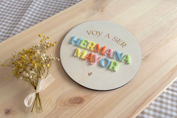 Placa madera metacrilato arcoíris - Voy a ser...