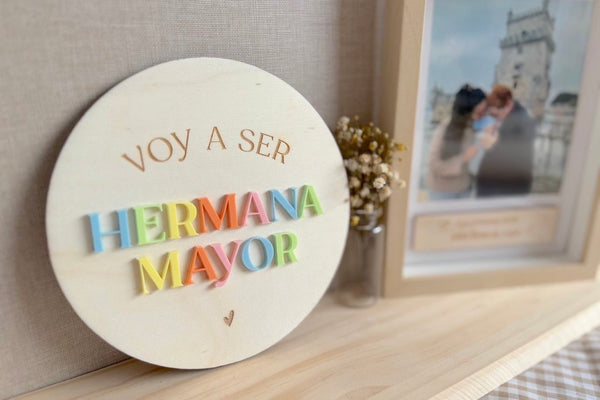 Placa madera metacrilato arcoíris - Voy a ser...