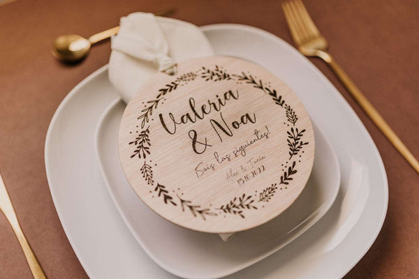 Placa madera ¡Sois los siguientes! - Corona floral - Lletres de Vida