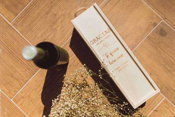 Caja de vino en madera - Corazón - Lletres de Vida